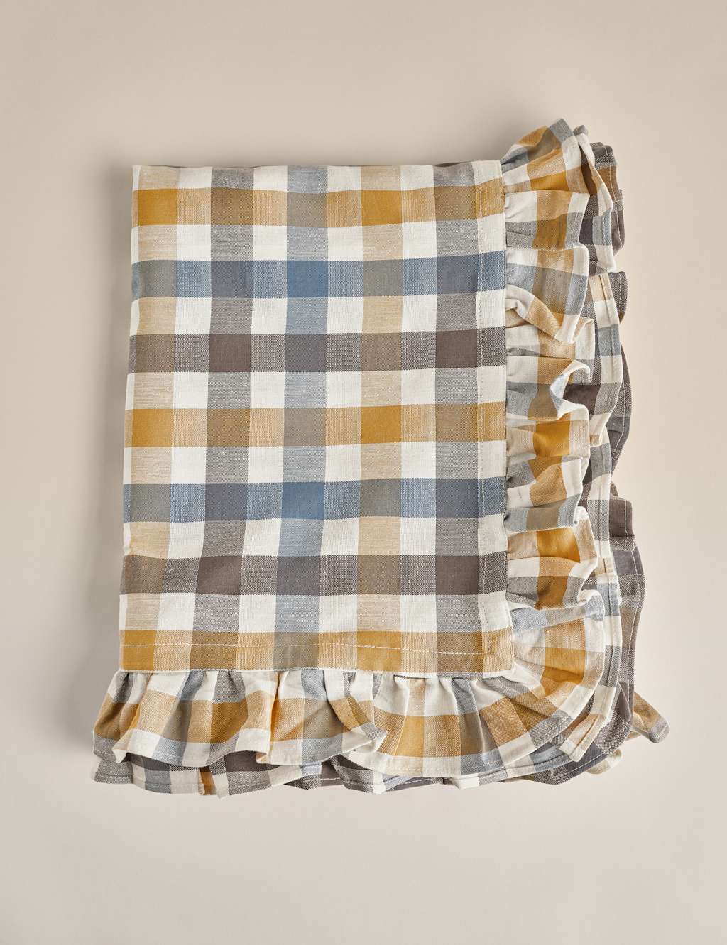 Cotton with Linen Gingham Ruffle Tablecloth 5 of 6