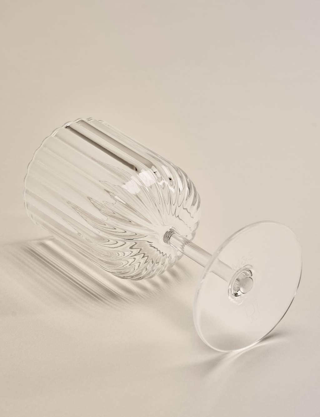 Set of 4 Ribbed Picnic Wine Glasses 2 of 5