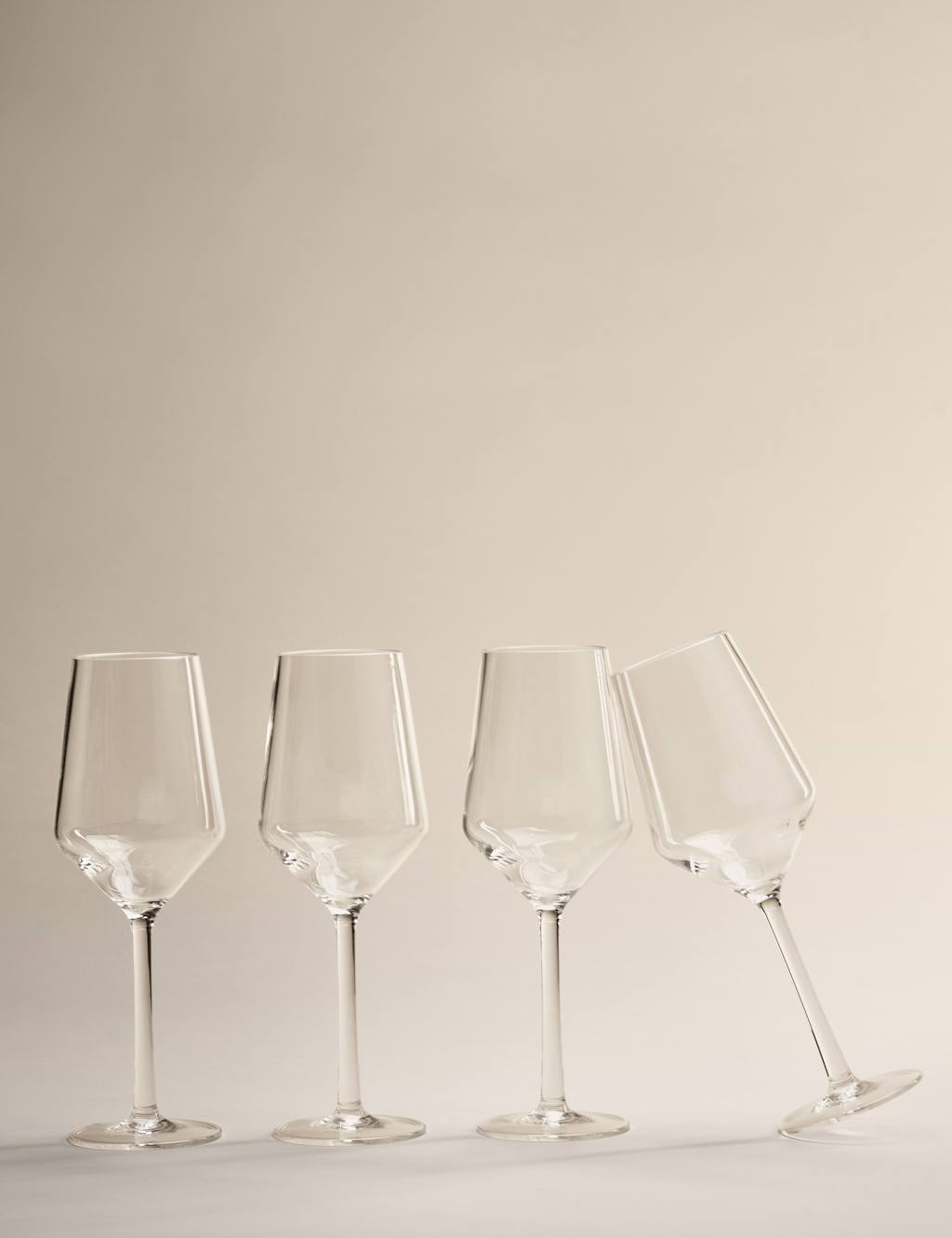 Set of 4 Angular Picnic Wine Glasses 2 of 4