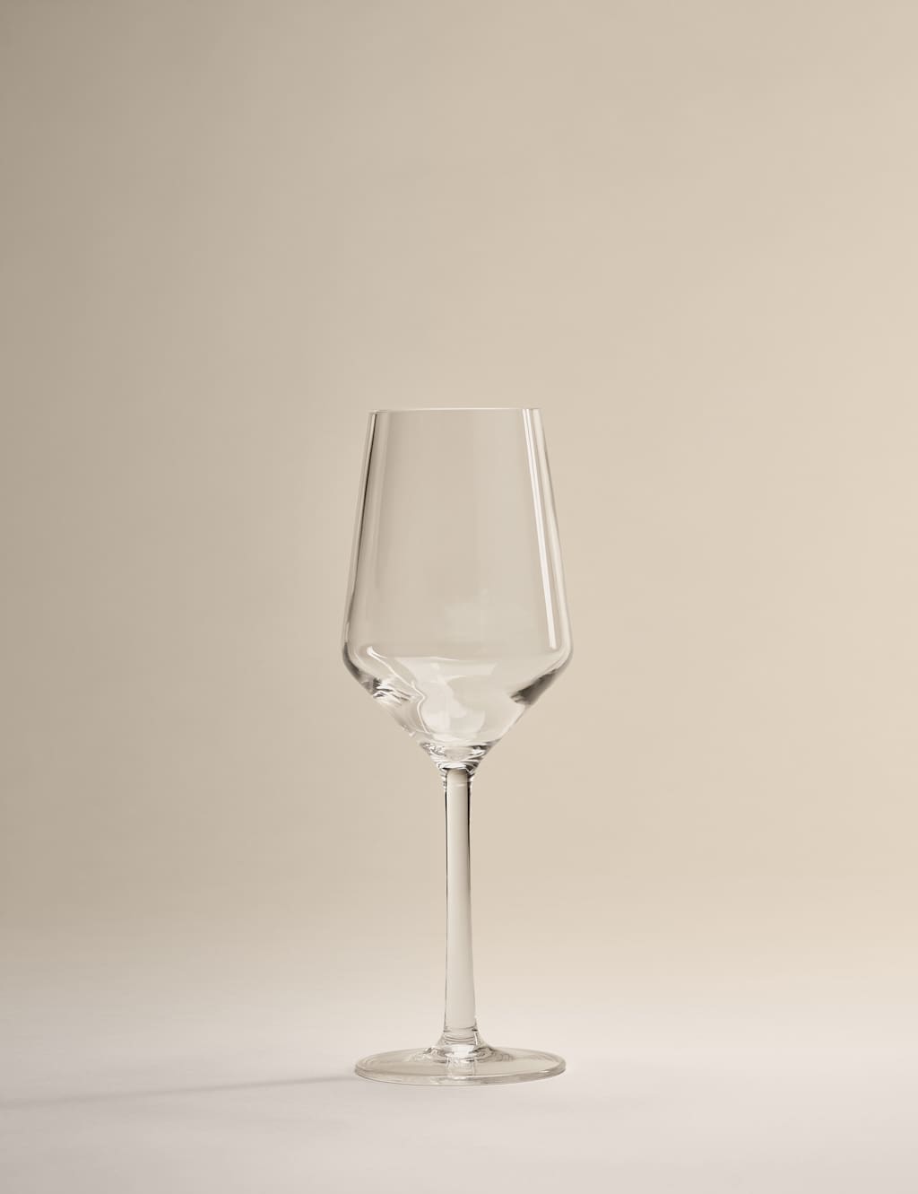 Set of 4 Angular Picnic Wine Glasses 3 of 4