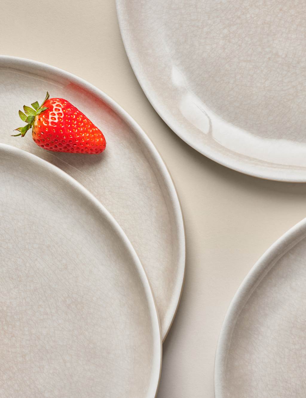 Set of 4 Linen Reactive Picnic Dinner Plates 1 of 5