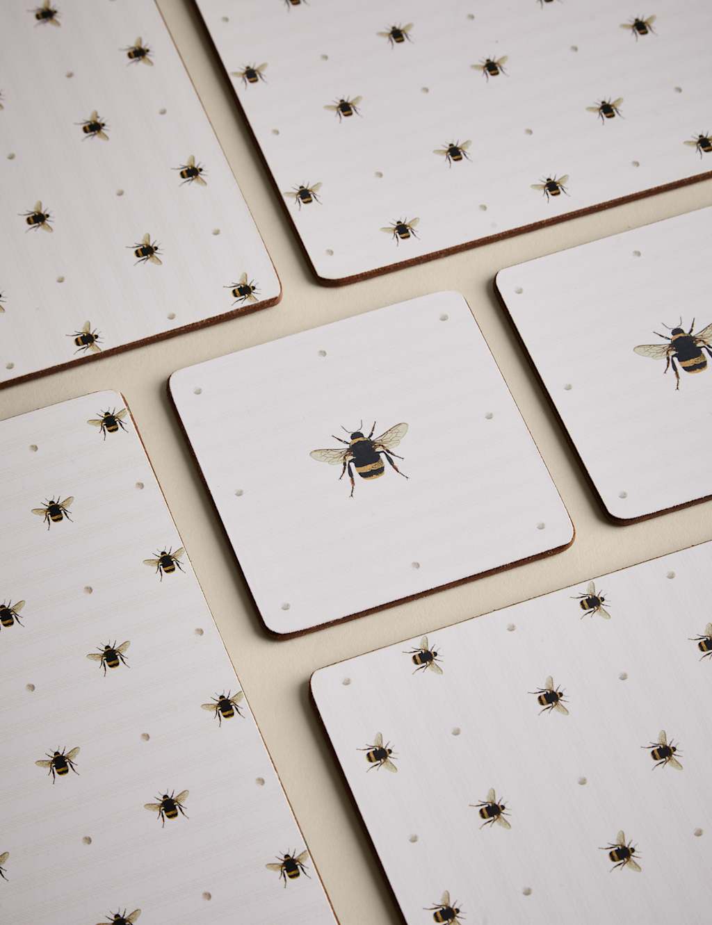 Set of 4 Bee Print Placemats & 4 Coasters 4 of 4