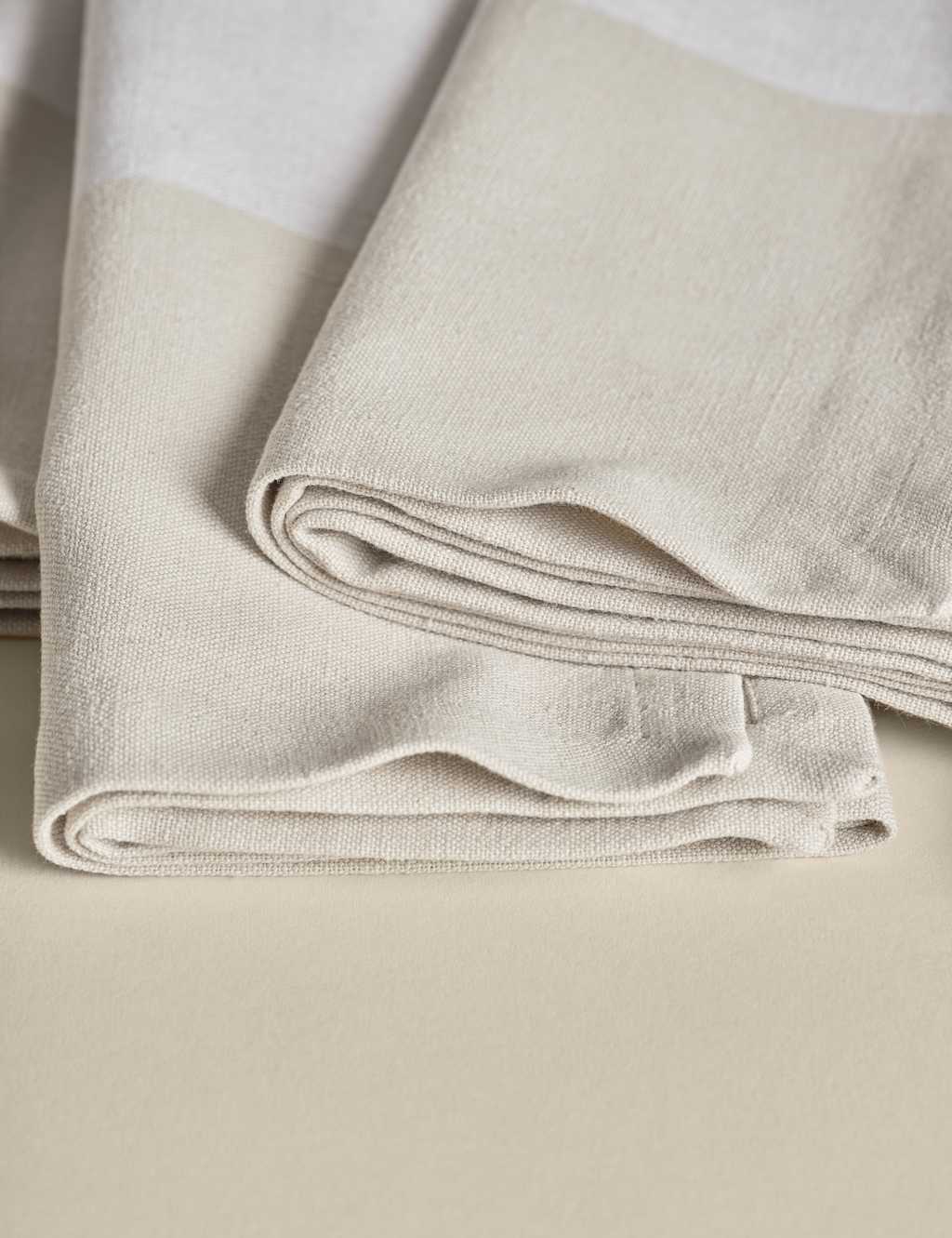 Set of 4 Woven Banded Napkins 4 of 9