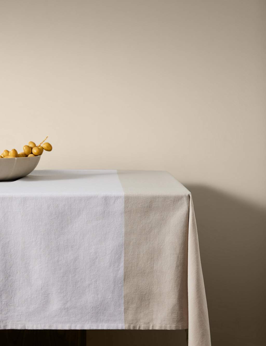 Woven Banded Table Cloth 1 of 6