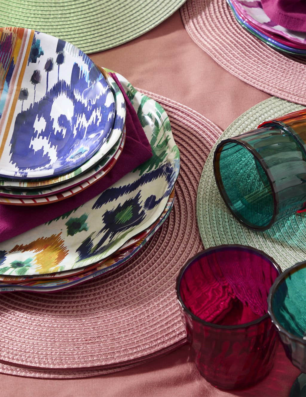 Set of 4 Round Woven Placemats 4 of 4