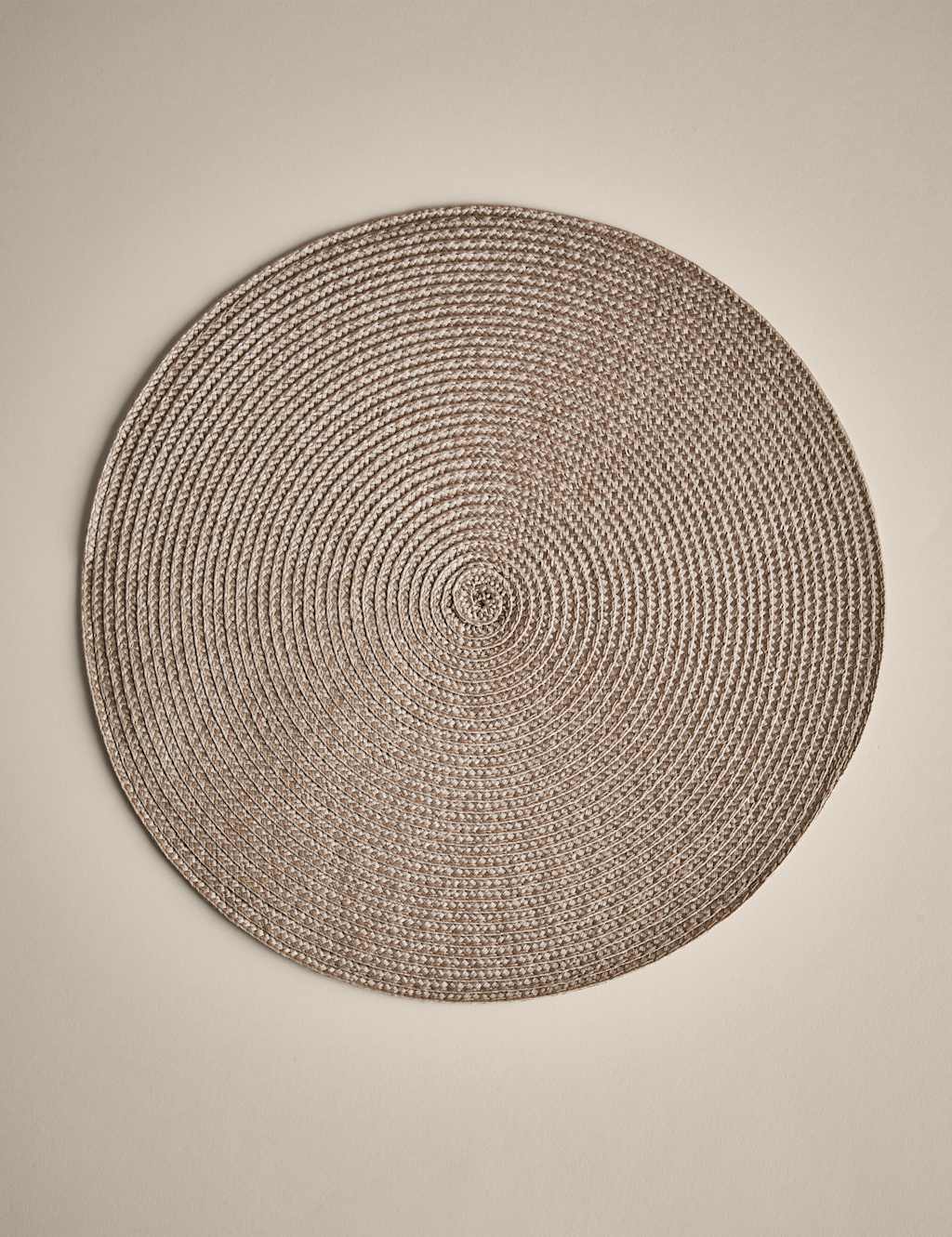 Set of 4 Round Woven Placemats 2 of 3