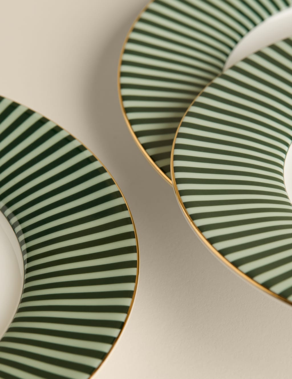 12 Piece Hampton Dinner Set 7 of 8