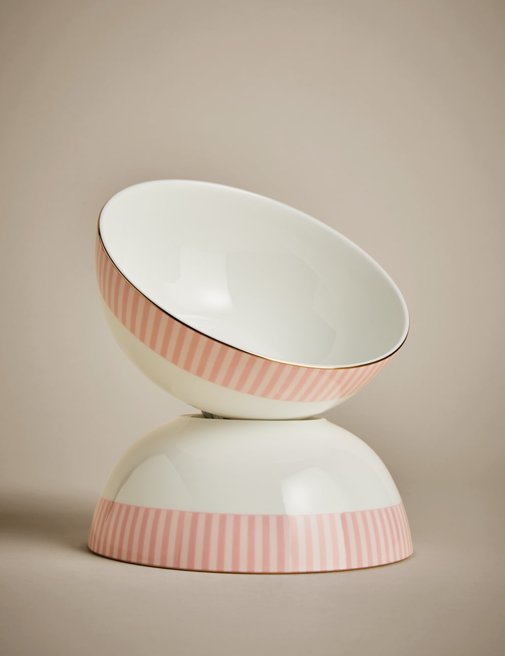 Set of 4 Hampton Cereal Bowls 3 of 5