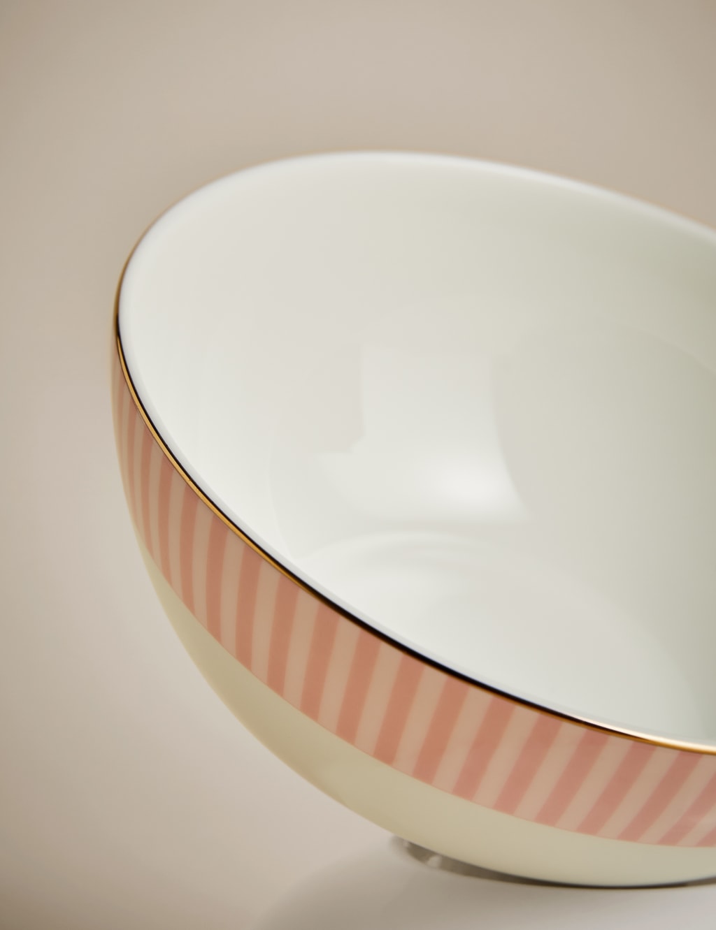Set of 4 Hampton Cereal Bowls 4 of 5