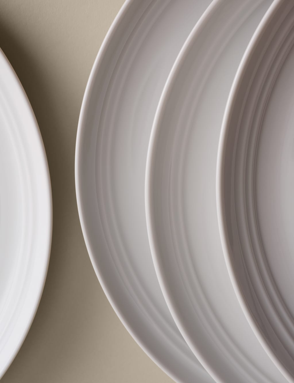 Set of 4 Marlowe Dinner Plates 4 of 4