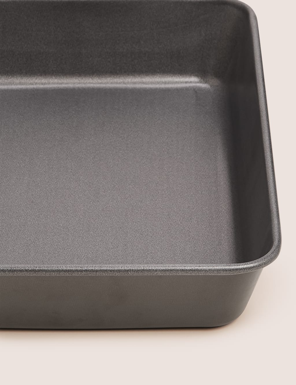 Set of 3 Carbon Steel Roasting Trays 3 of 5