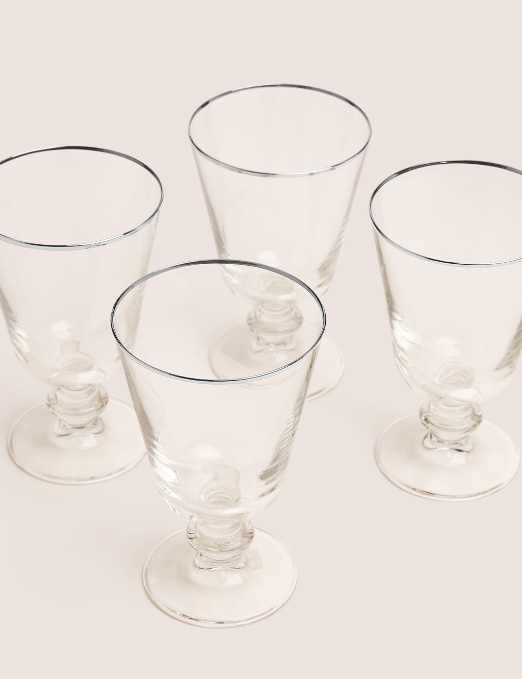 Set of 4 Metallic Rim Wine Glasses 2 of 3
