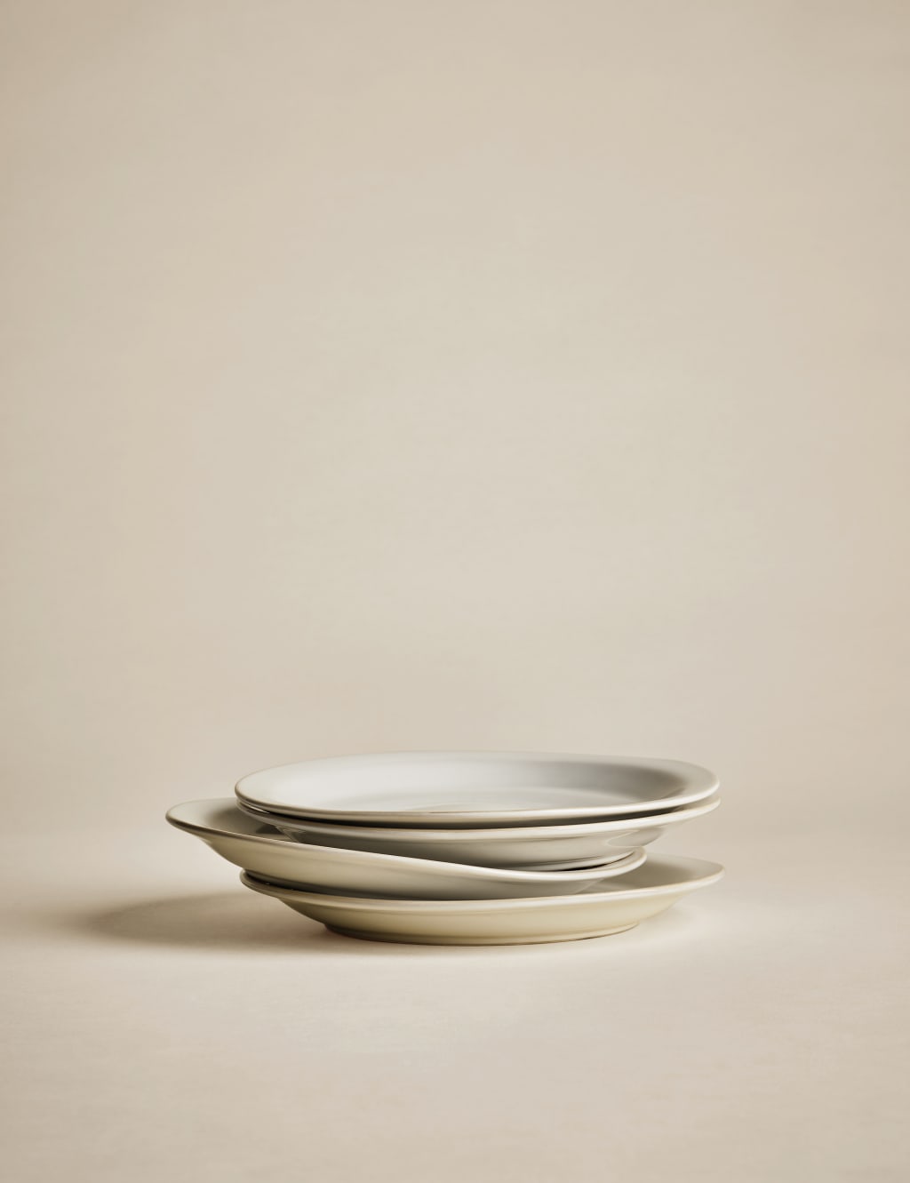 Set of 4 Country Collection Side Plates 1 of 6
