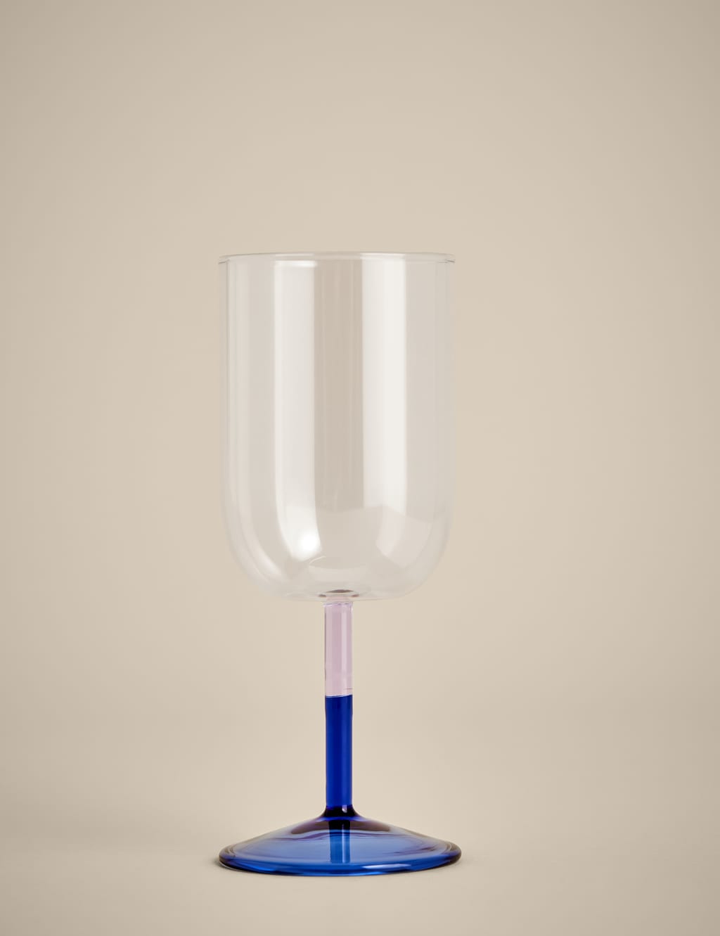 Set of 2 Two Tone Wine Glasses 3 of 5