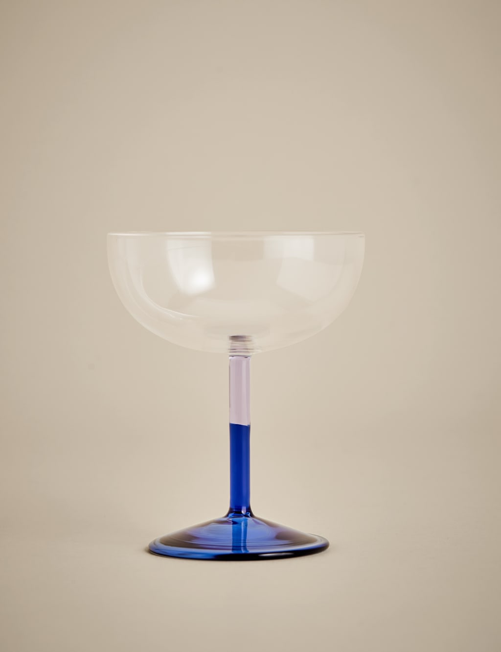 Set of 2 Two Tone Coupe Glasses 2 of 4