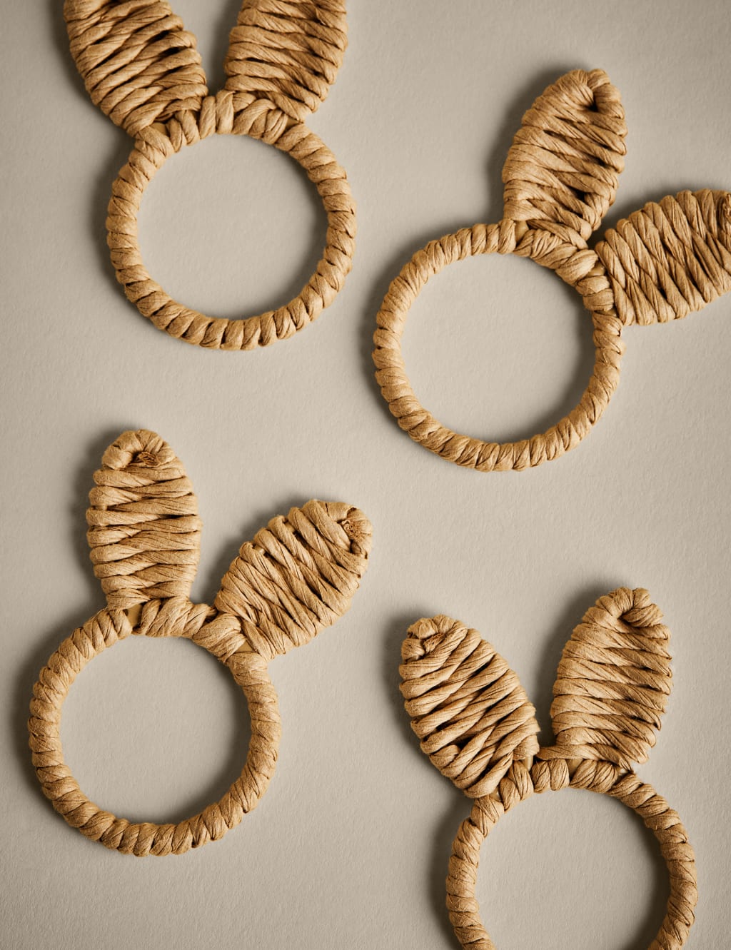 Set of 4 Raffia Bunny Napkin Rings 3 of 4