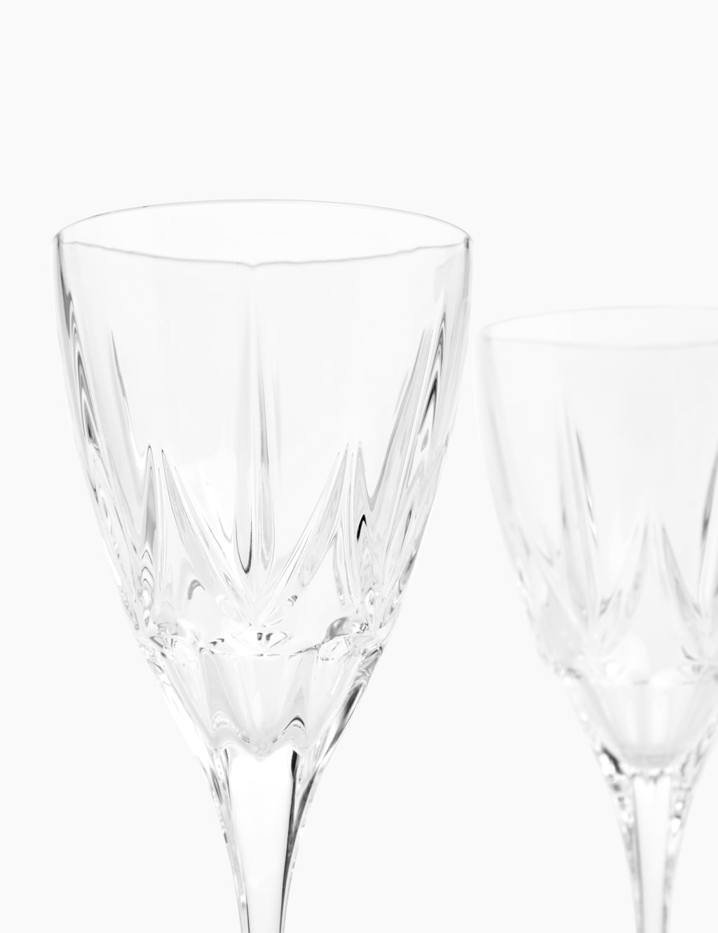 Set of 4 Iris Red Wine Glasses 3 of 3