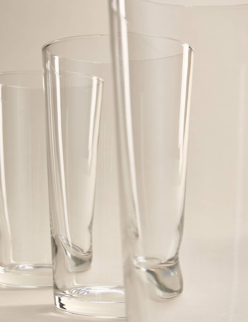 Set of 4 Maxim Pint Glasses 5 of 6