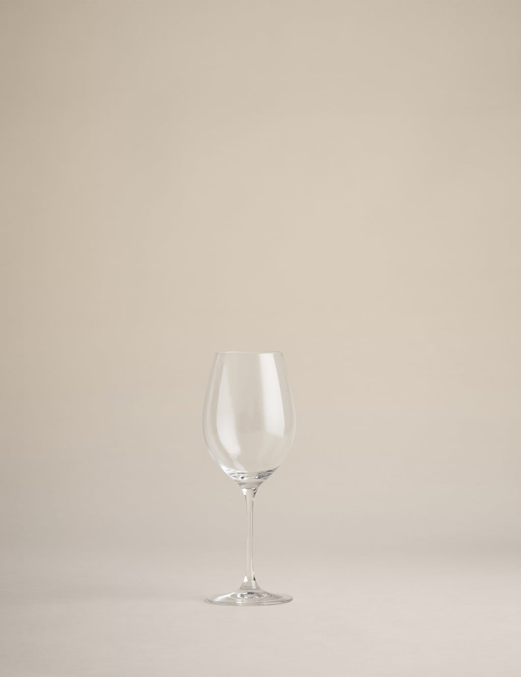 Set of 4 Maxim Red Wine Glasses 3 of 6