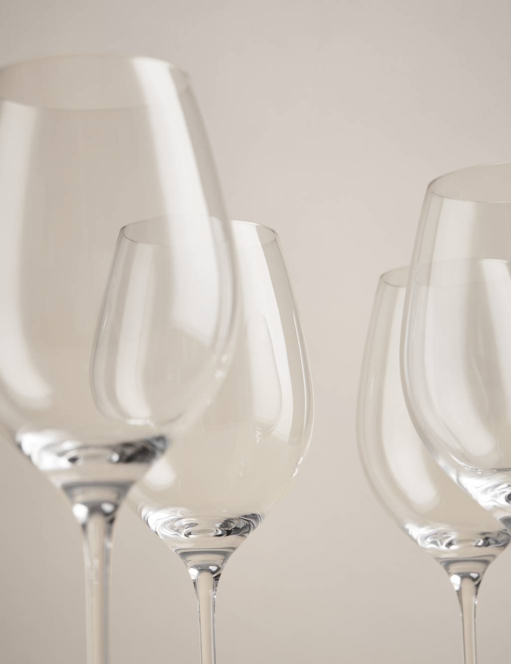 Set of 4 Maxim Red Wine Glasses 5 of 6