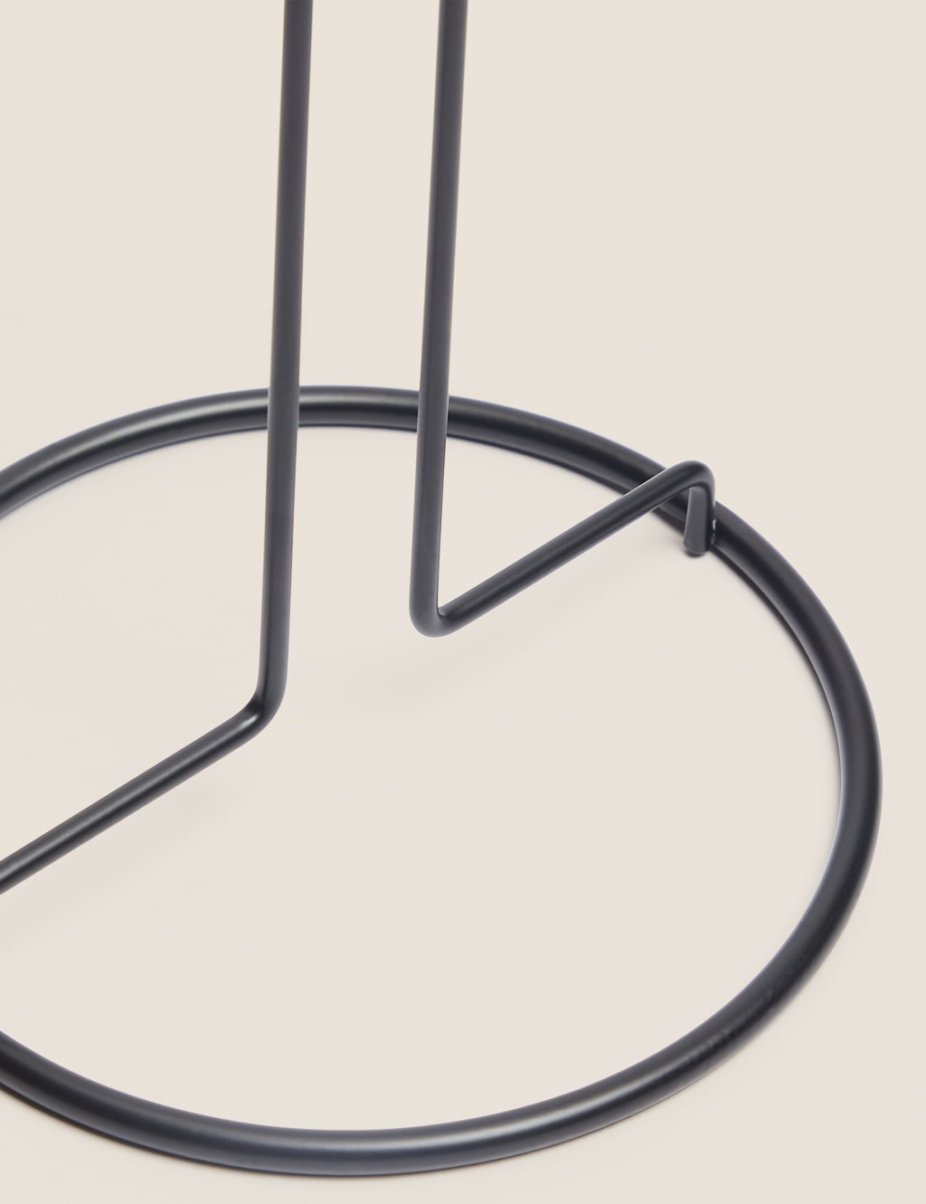 Wire Kitchen Roll Holder 4 of 4