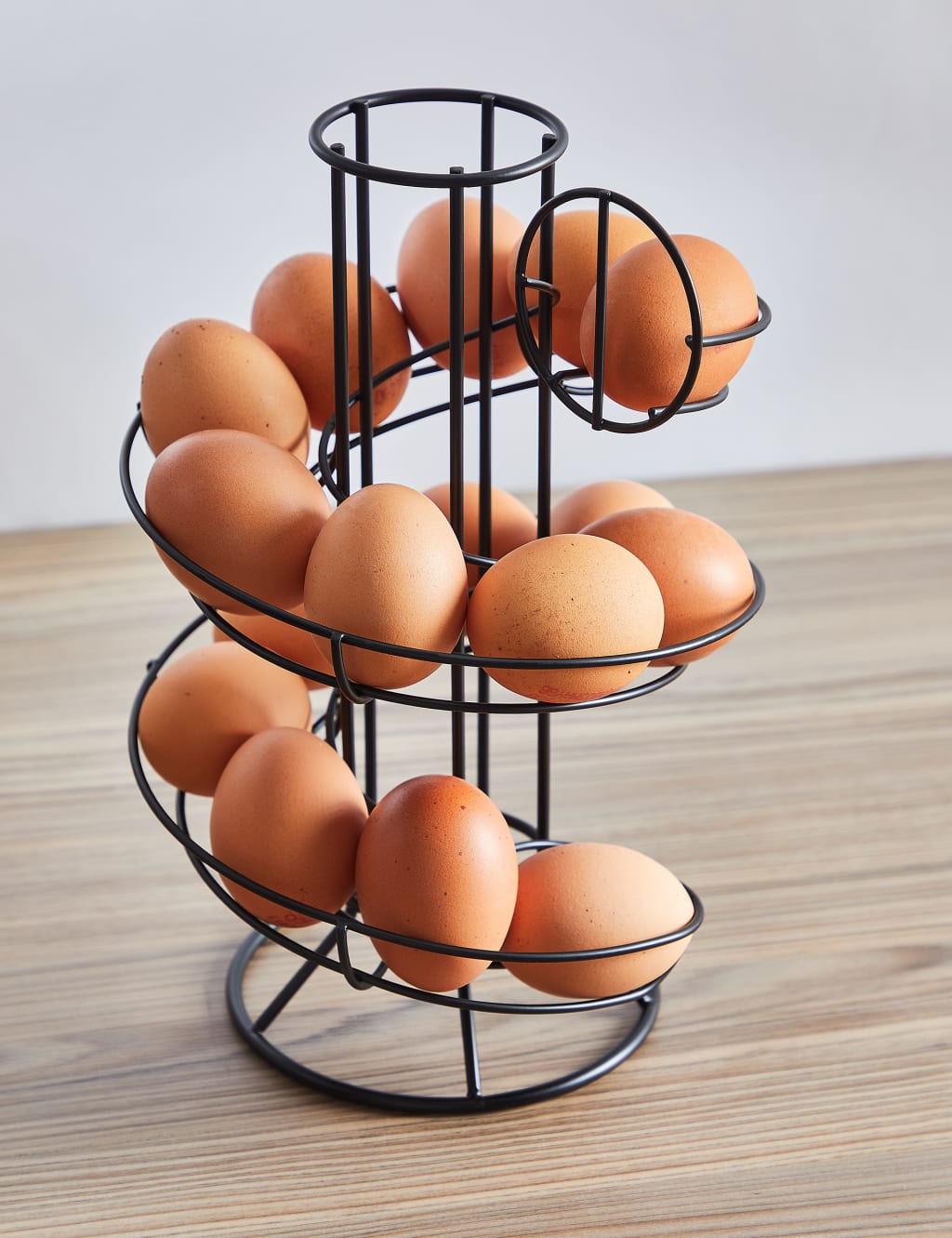Wire Egg Slide 2 of 4