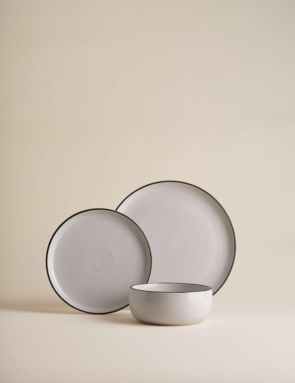 12 Piece Michigan Rim Dinner Set 3 of 4