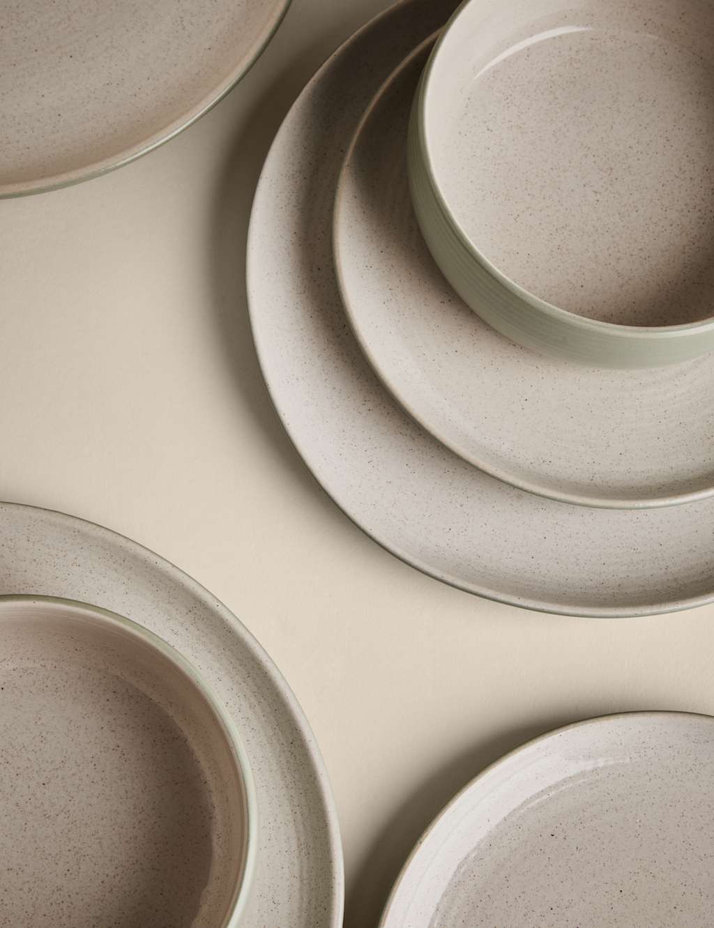 12 Piece Michigan Dinner Set 5 of 7