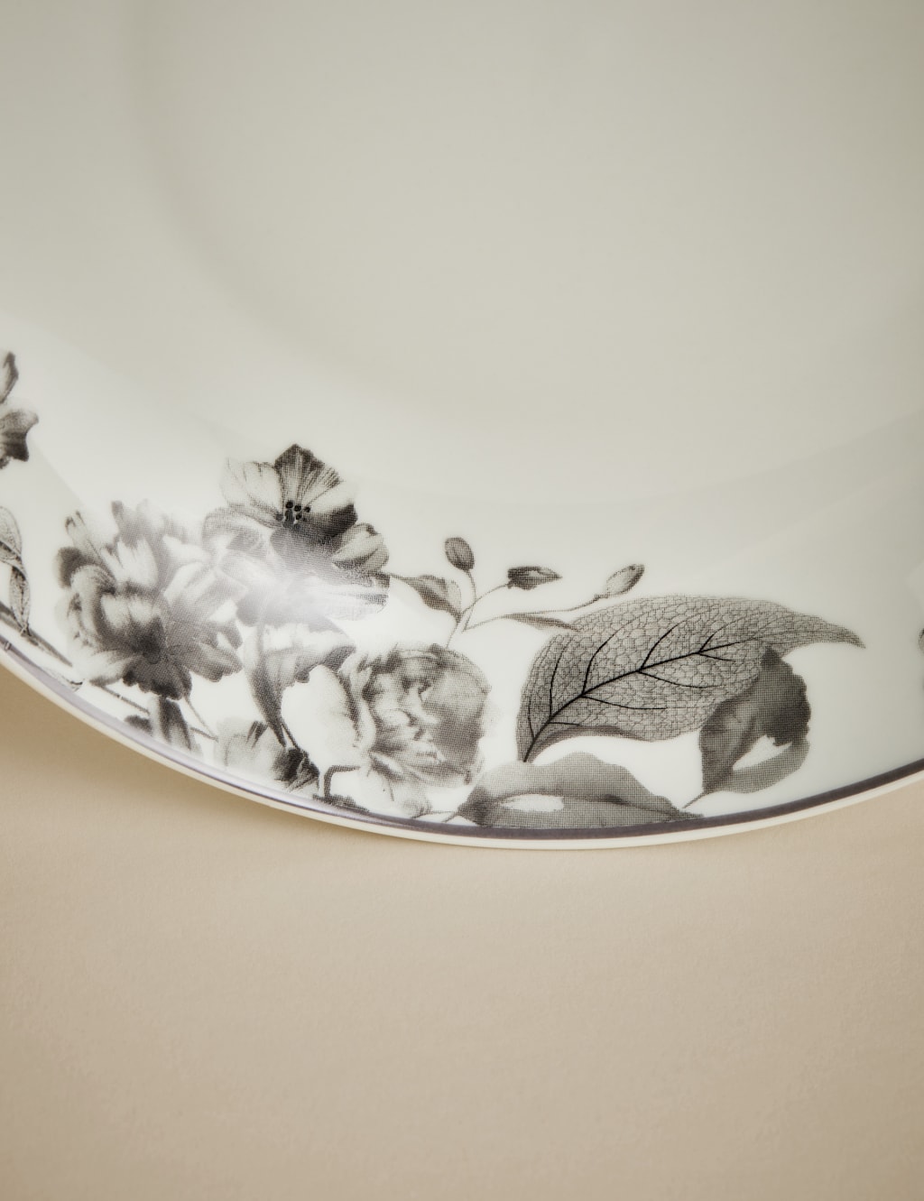 Set of 4 Floral Pasta Bowls 3 of 5