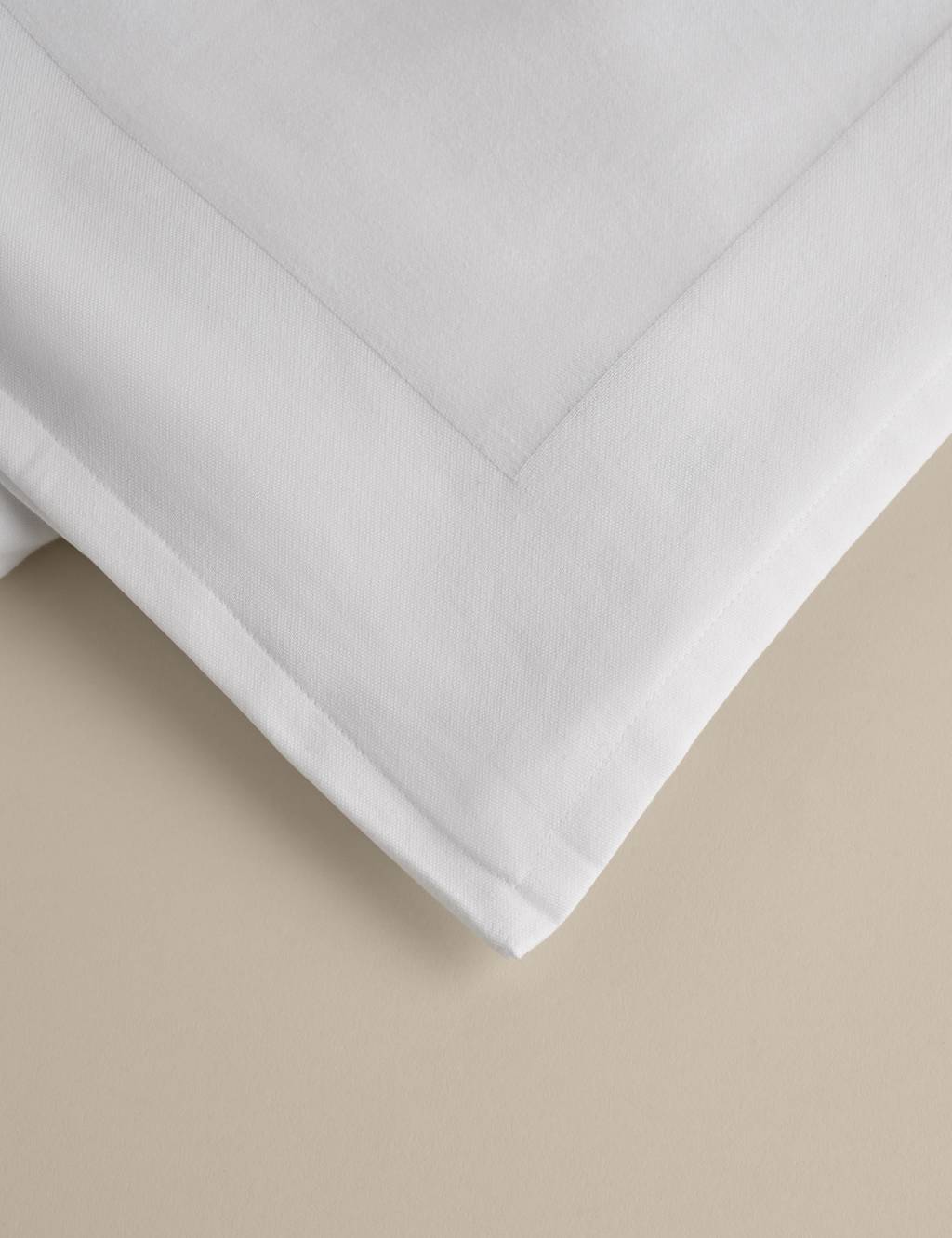 Pure Cotton Sateen Tablecloth 4 of 5