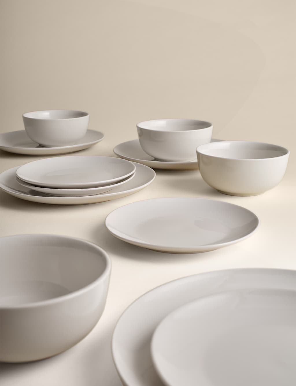 12 Piece Porcelain Dinner Set 6 of 6