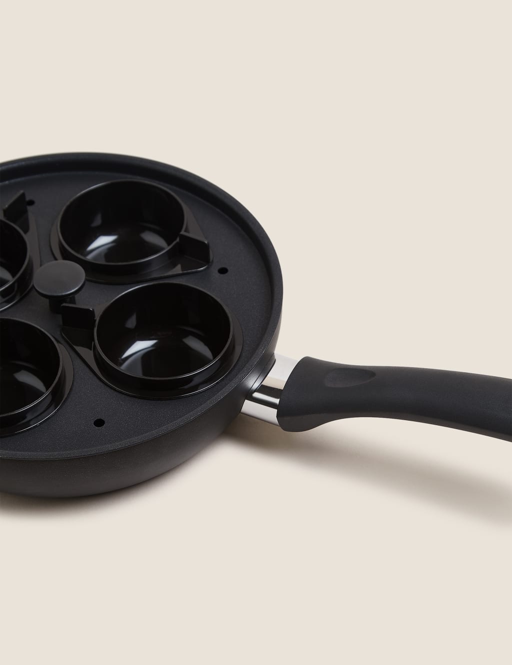 Black Aluminium 20cm Egg Poacher 2 of 4