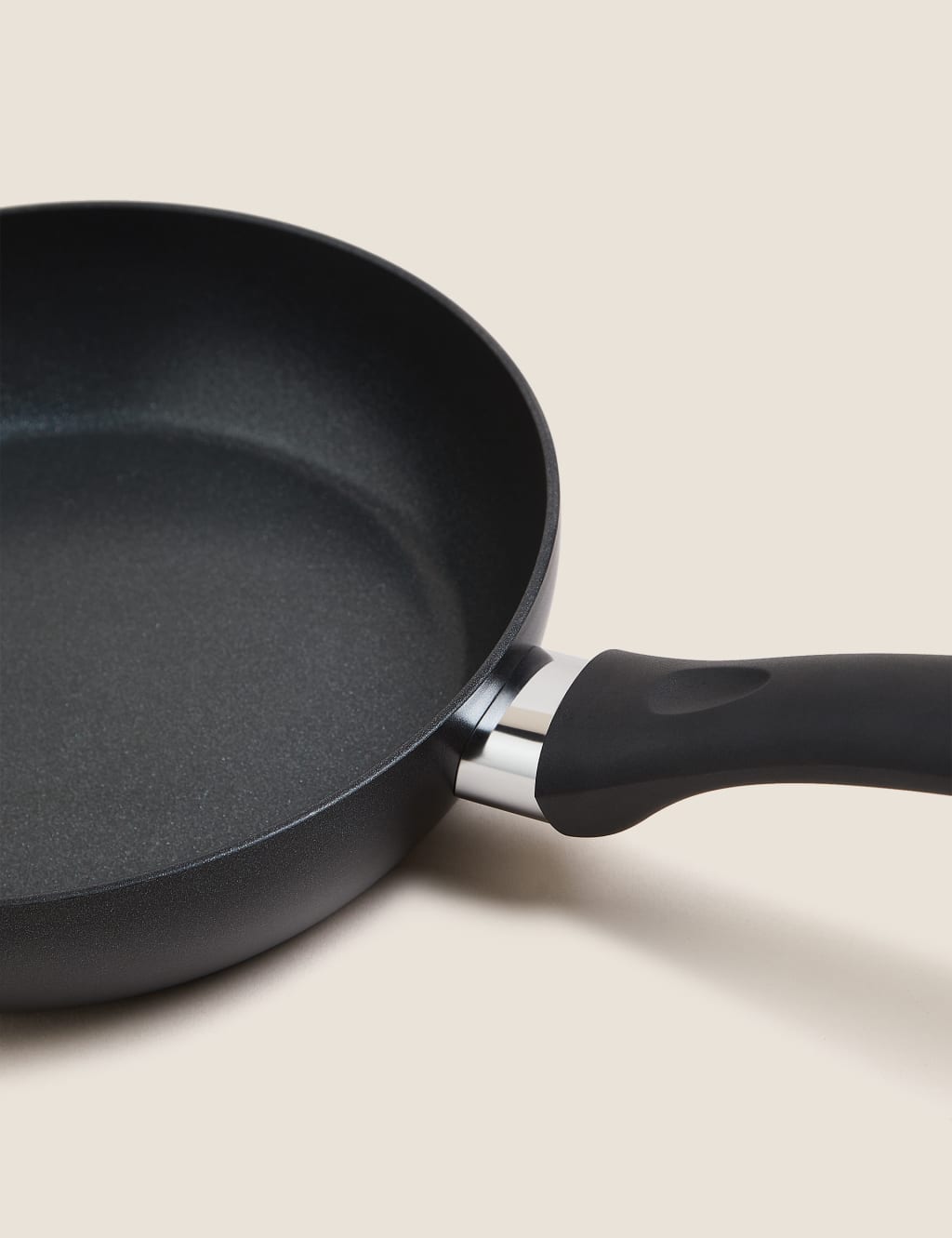 Aluminium 20cm Small Non-Stick Frying Pan 3 of 4