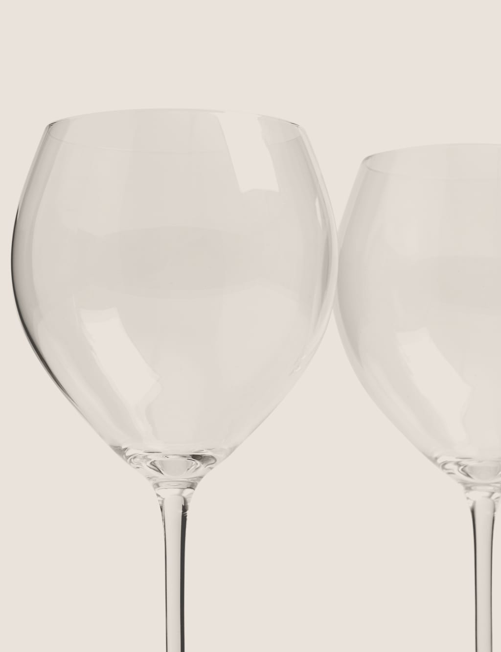 Set of 4 Red Wine Glasses 4 of 5