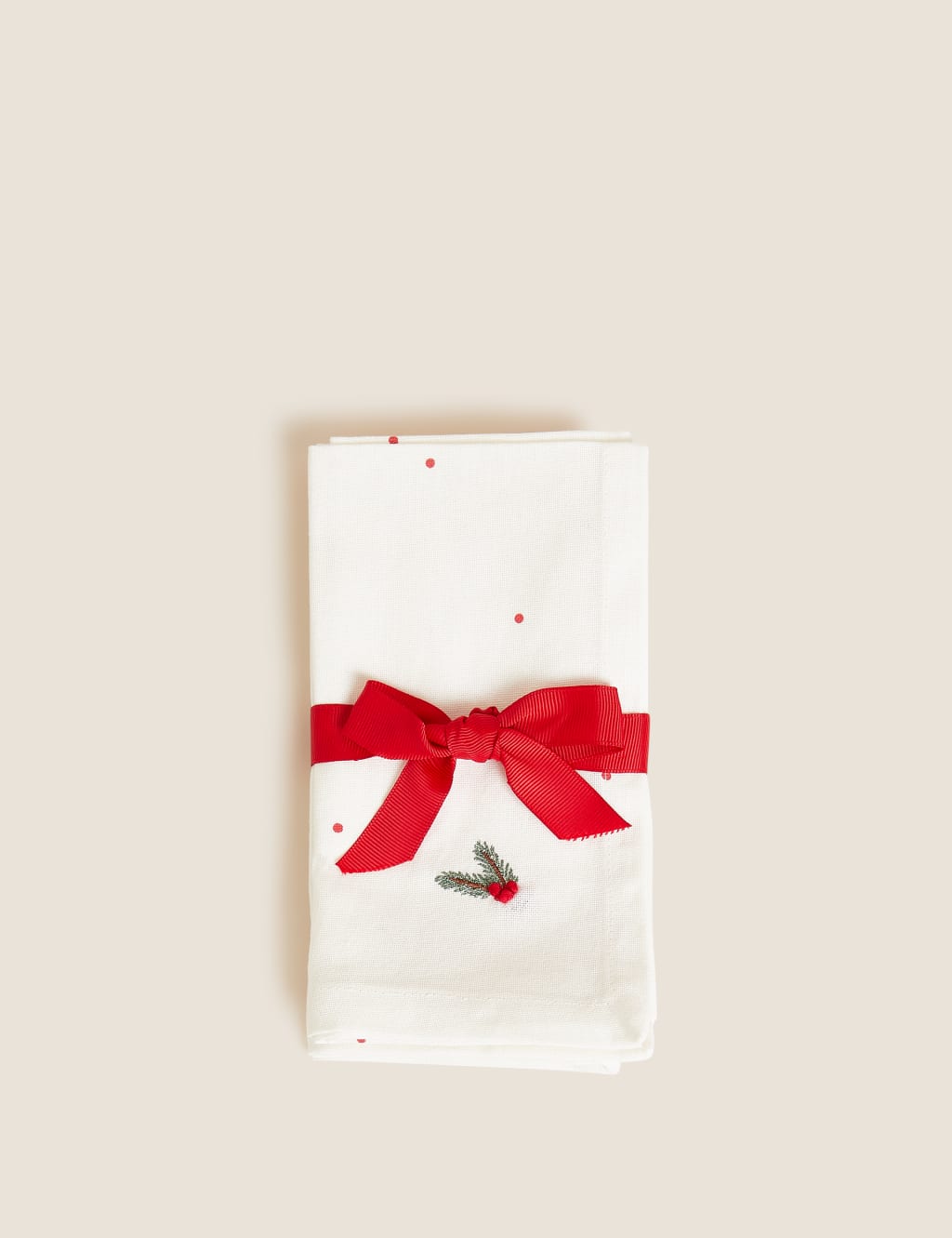 Set of 4 Pure Cotton Holly Napkins 2 of 4