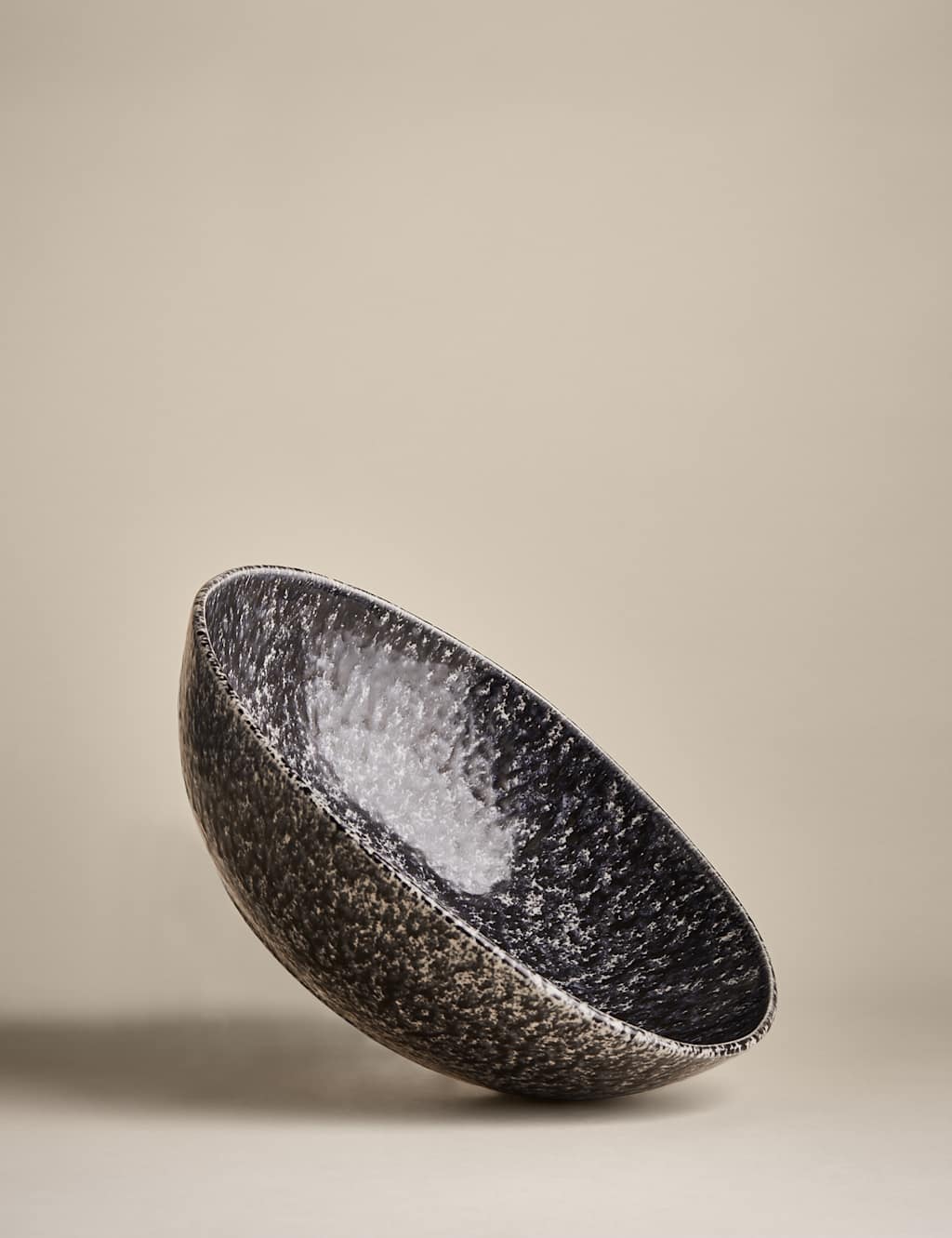 Extra Large Reactive Serving Bowl 3 of 4