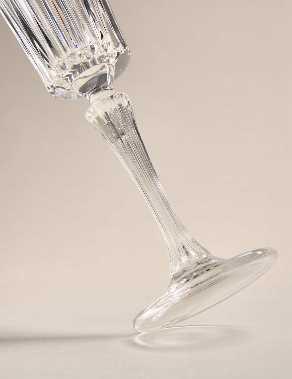Set of 4 Timeless Champagne Flutes 4 of 6