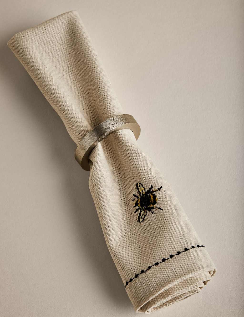 Set of 4 Embroidered Bee Cotton Napkins 4 of 6