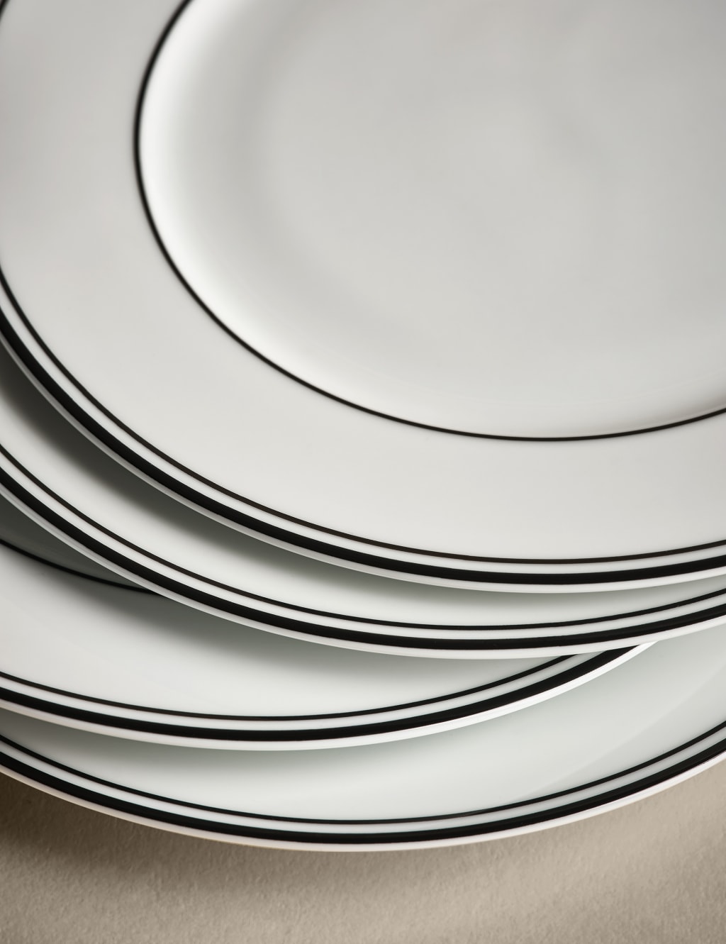 Set of 4 Maxim Rim Side Plates 3 of 5