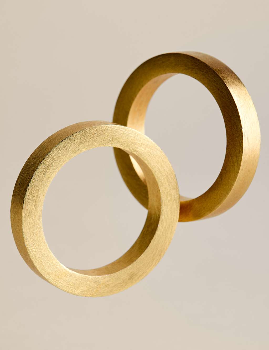 Set of 4 Metallic Napkin Rings 3 of 3