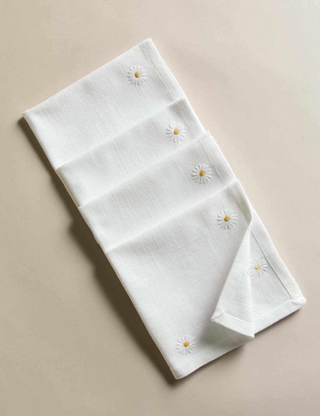 Set of 4 Pure Cotton Daisy Napkins 1 of 4