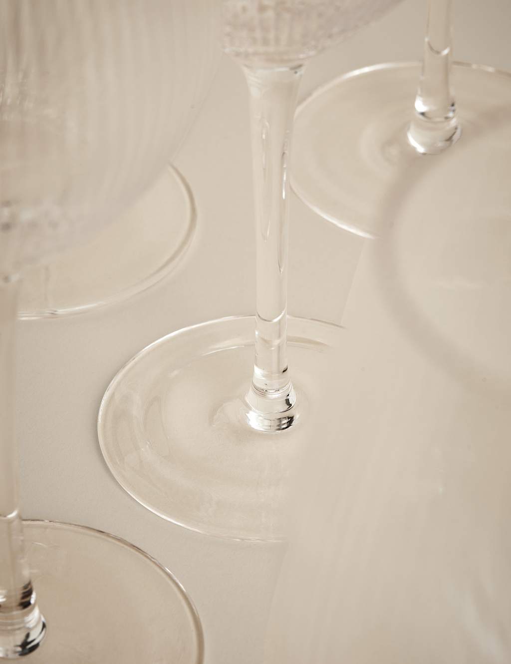Set of 6 Maxim Optic Red Wine Glasses 4 of 5