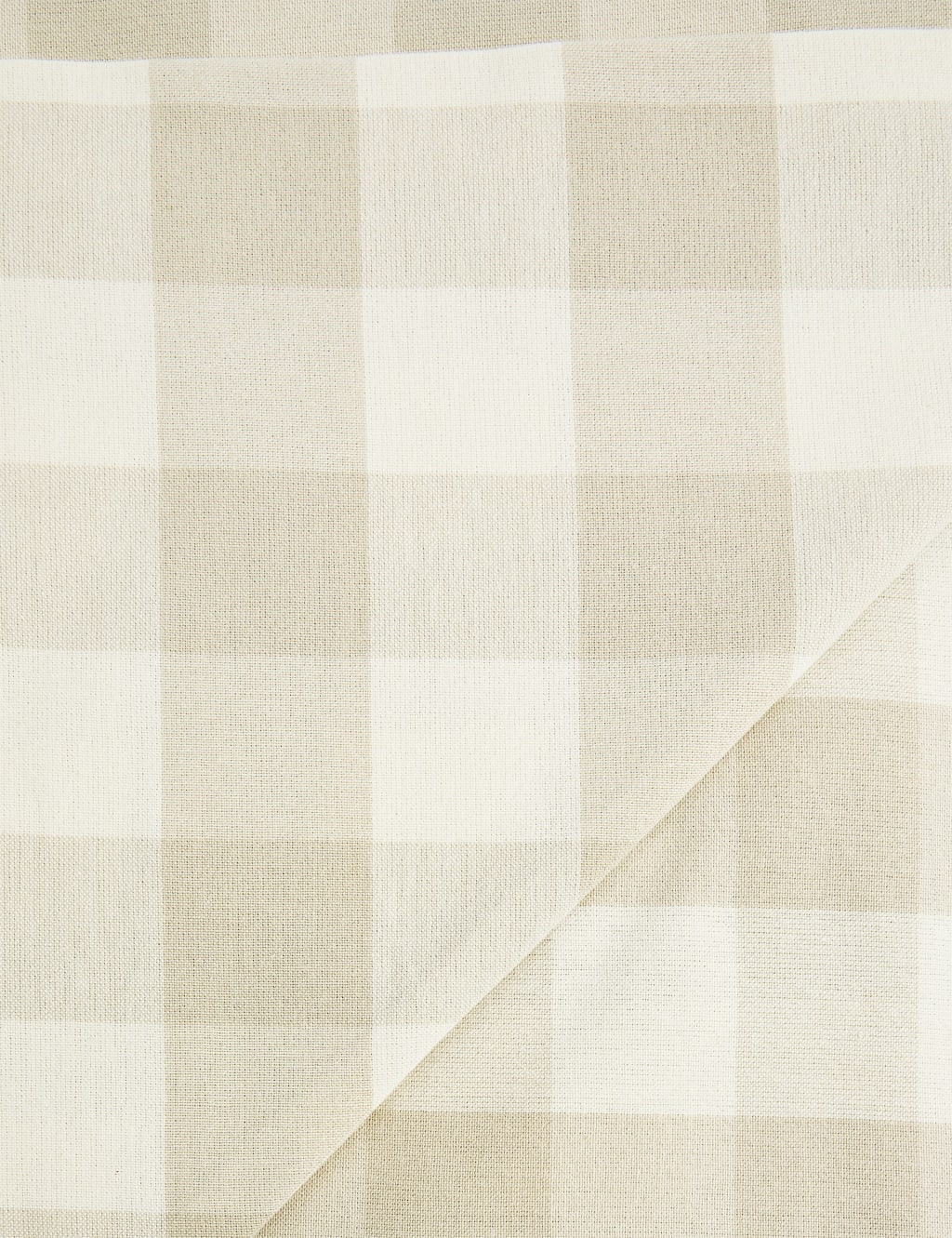 Pure Cotton Gingham Tablecloth 3 of 4