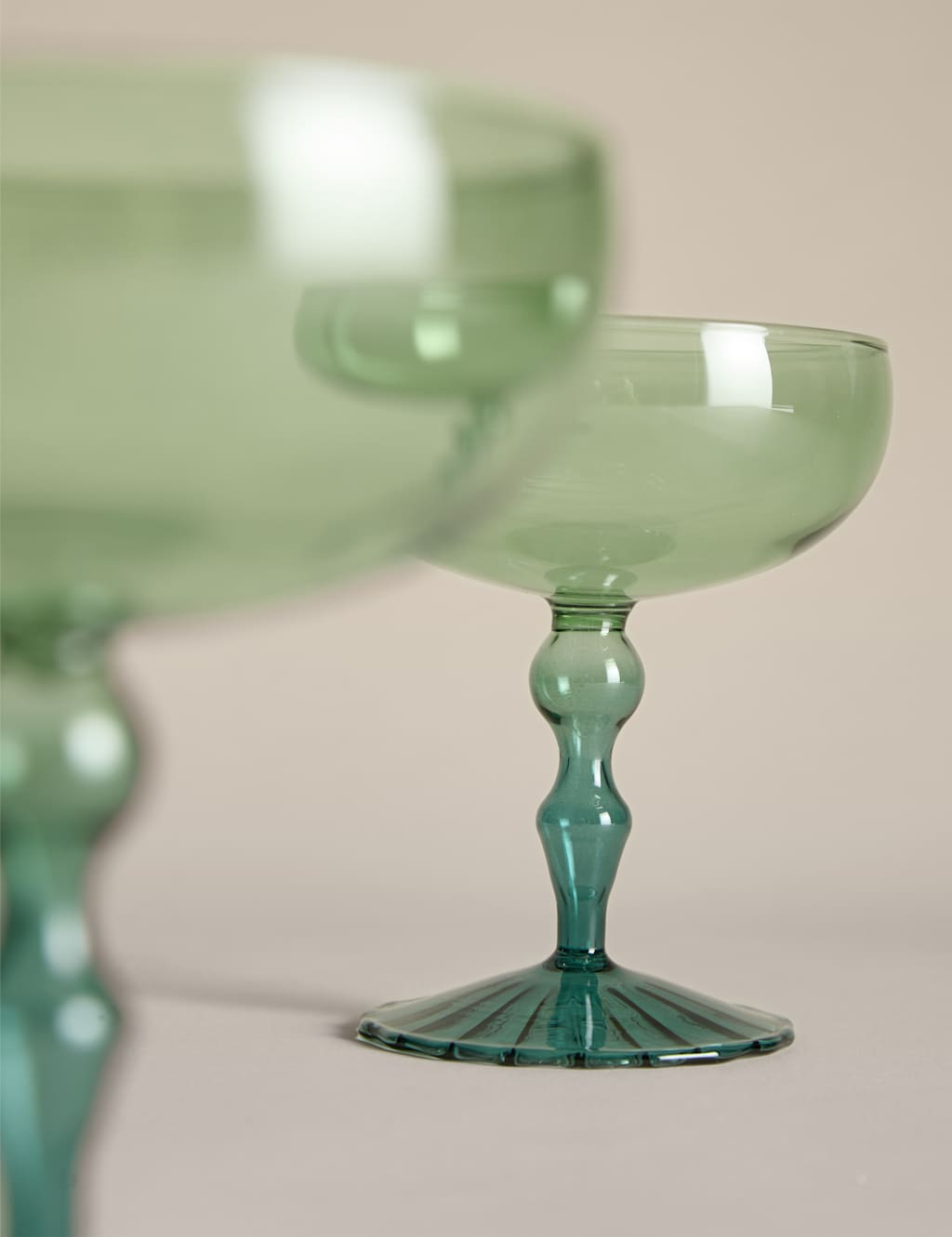 Set of 2 Deco Coupe Glasses 4 of 6