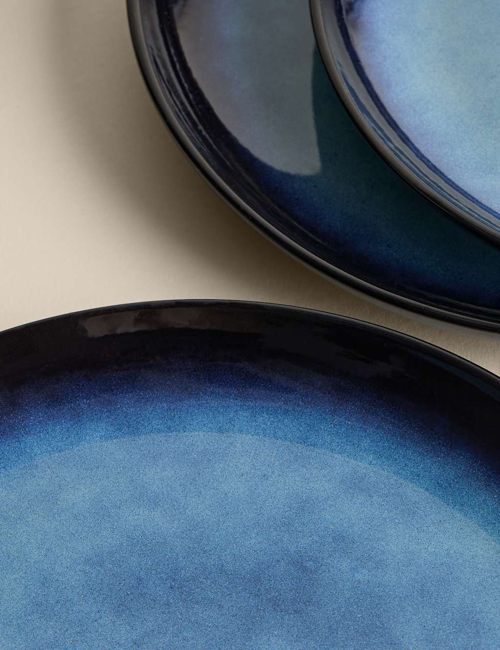 Set of 4 Amberley Dinner Plates 3 of 5