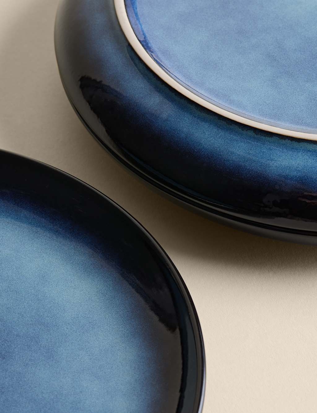 Set of 4 Amberley Dinner Plates 4 of 5