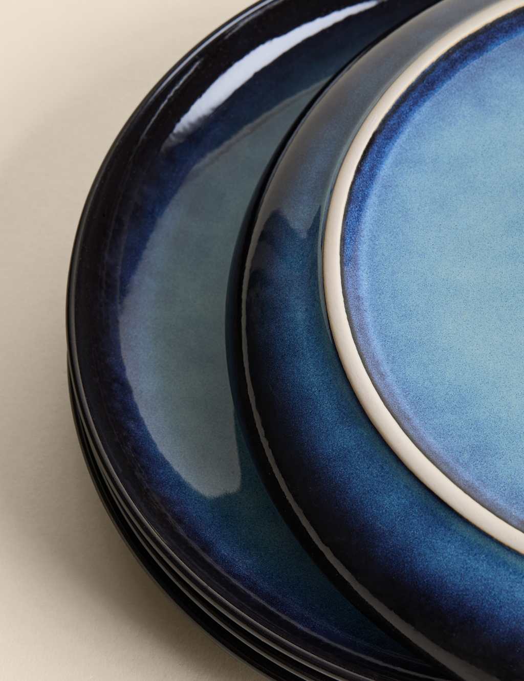 Set of 4 Amberley Dinner Plates 5 of 5