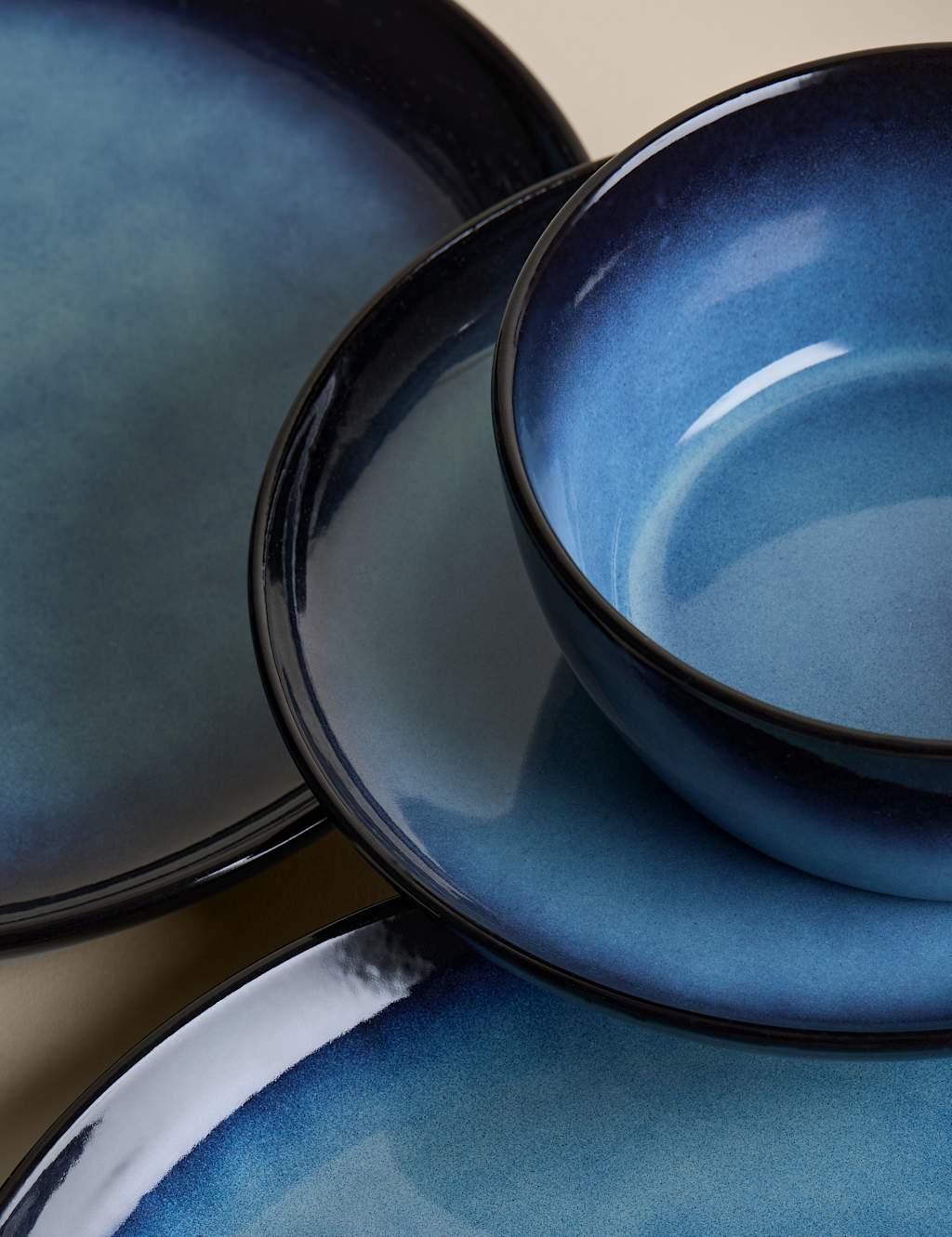 12 Piece Amberley Reactive Dinner Set 5 of 8