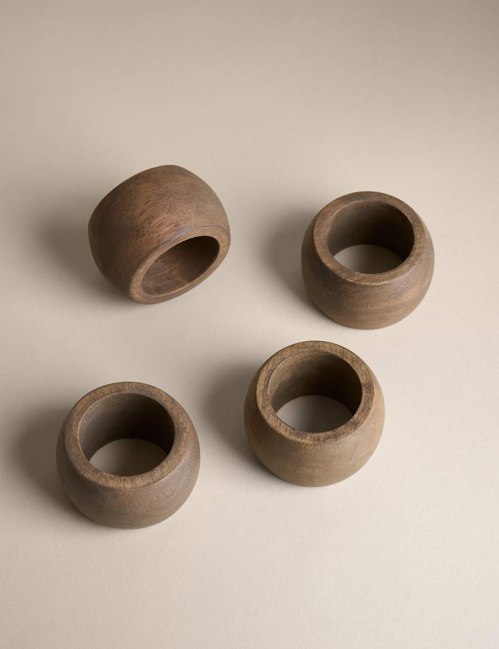 Set of 4 Wooden Napkin Rings 2 of 3