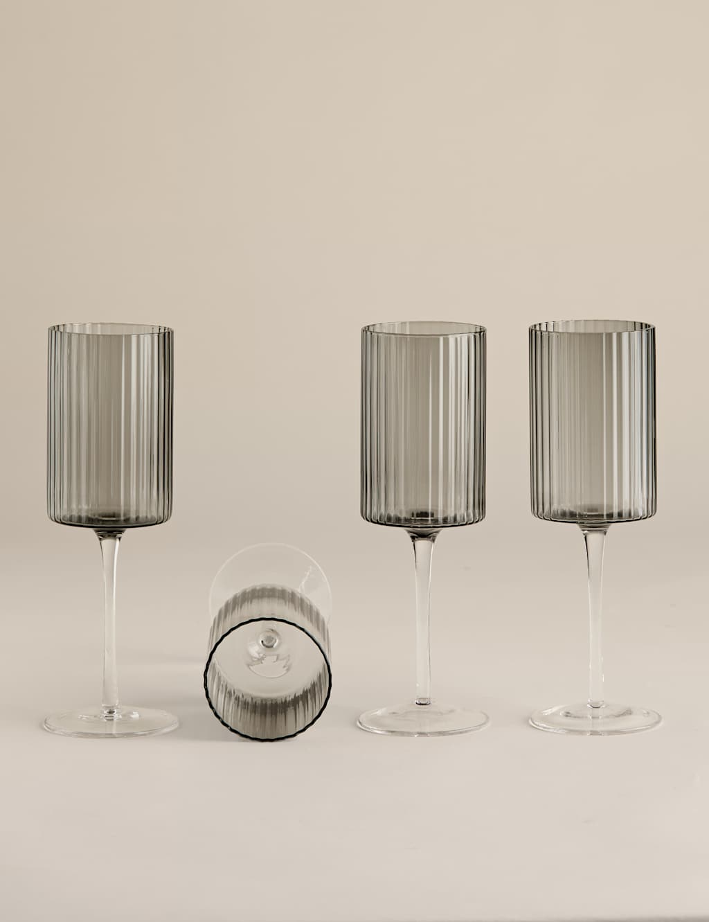 Set of 4 Handmade Celine Wine Glasses 2 of 6